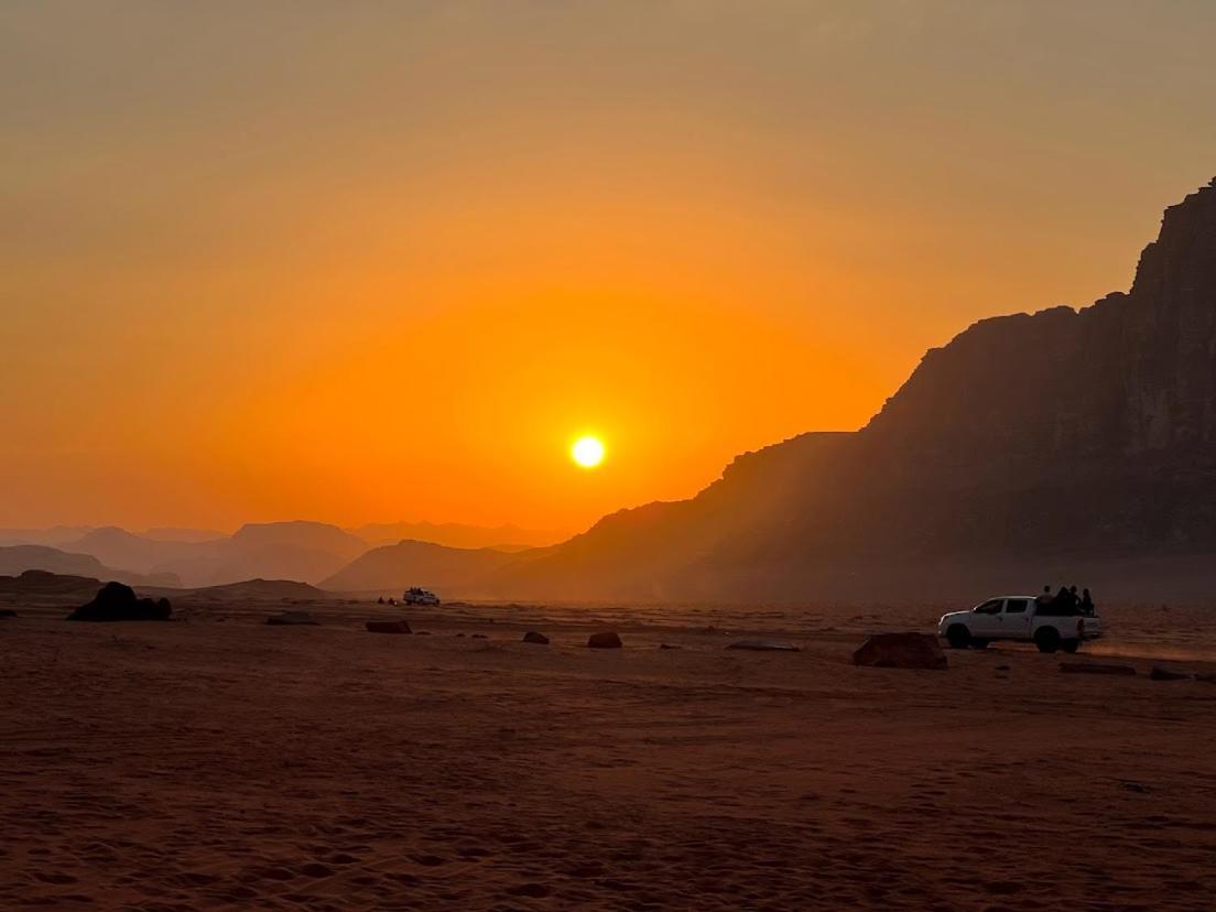 Wadi Rum Shooting Stars Camp Hotell Eksteriør bilde