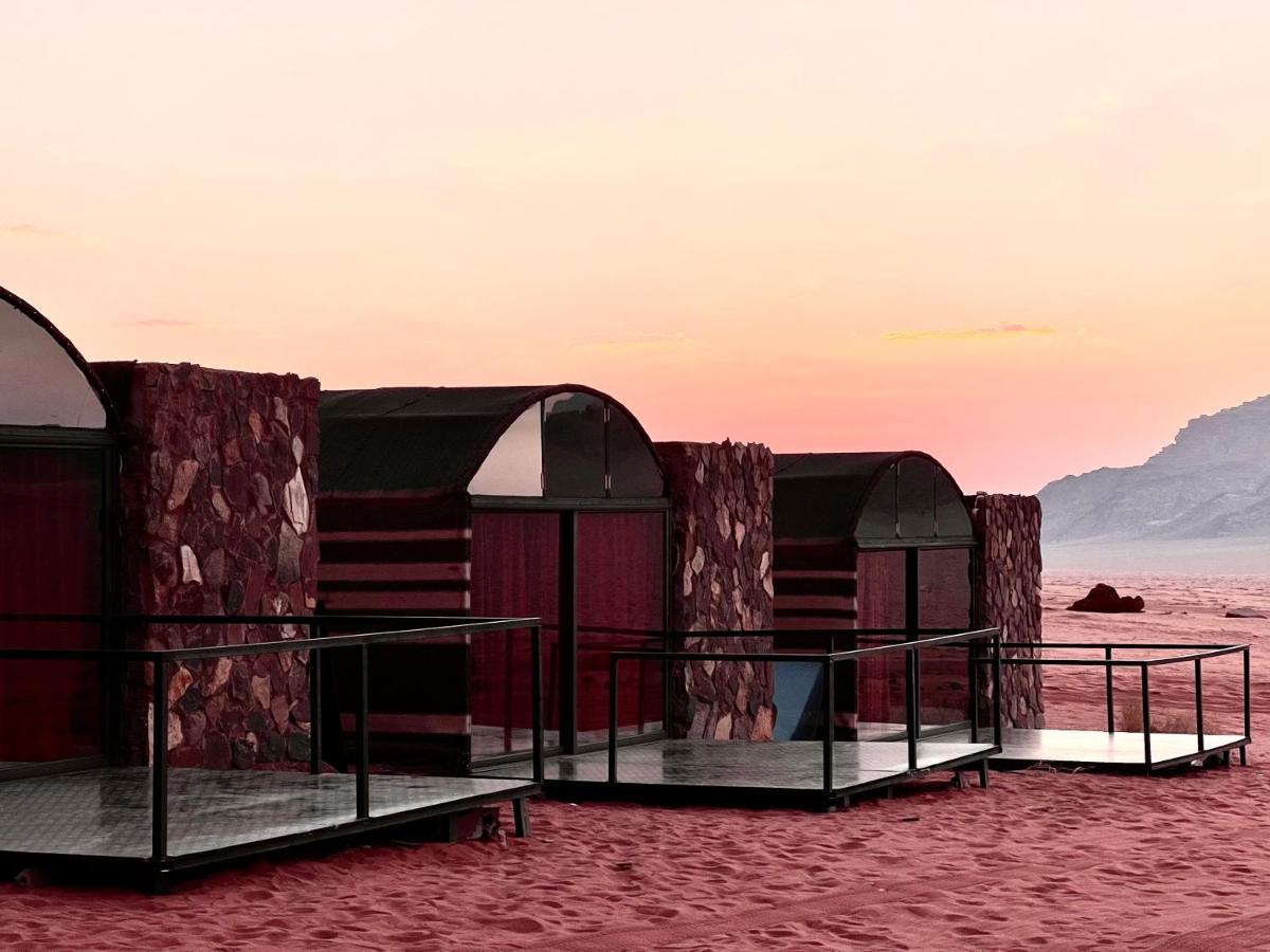 Wadi Rum Shooting Stars Camp Eksteriør bilde