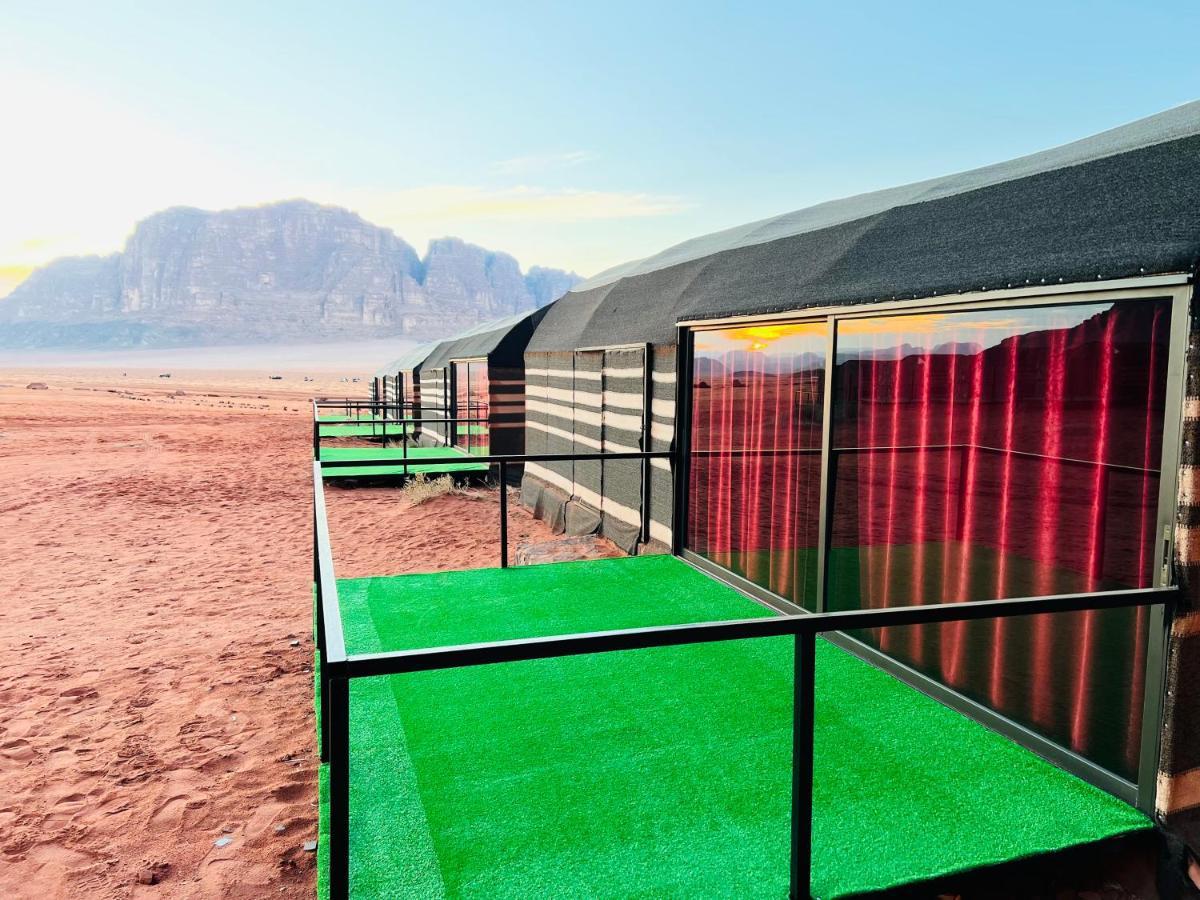 Wadi Rum Shooting Stars Camp Eksteriør bilde