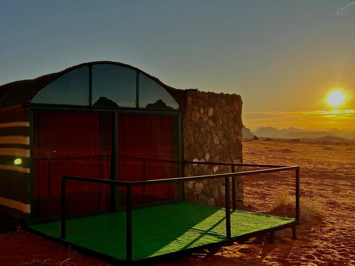 Wadi Rum Shooting Stars Camp Hotell Eksteriør bilde